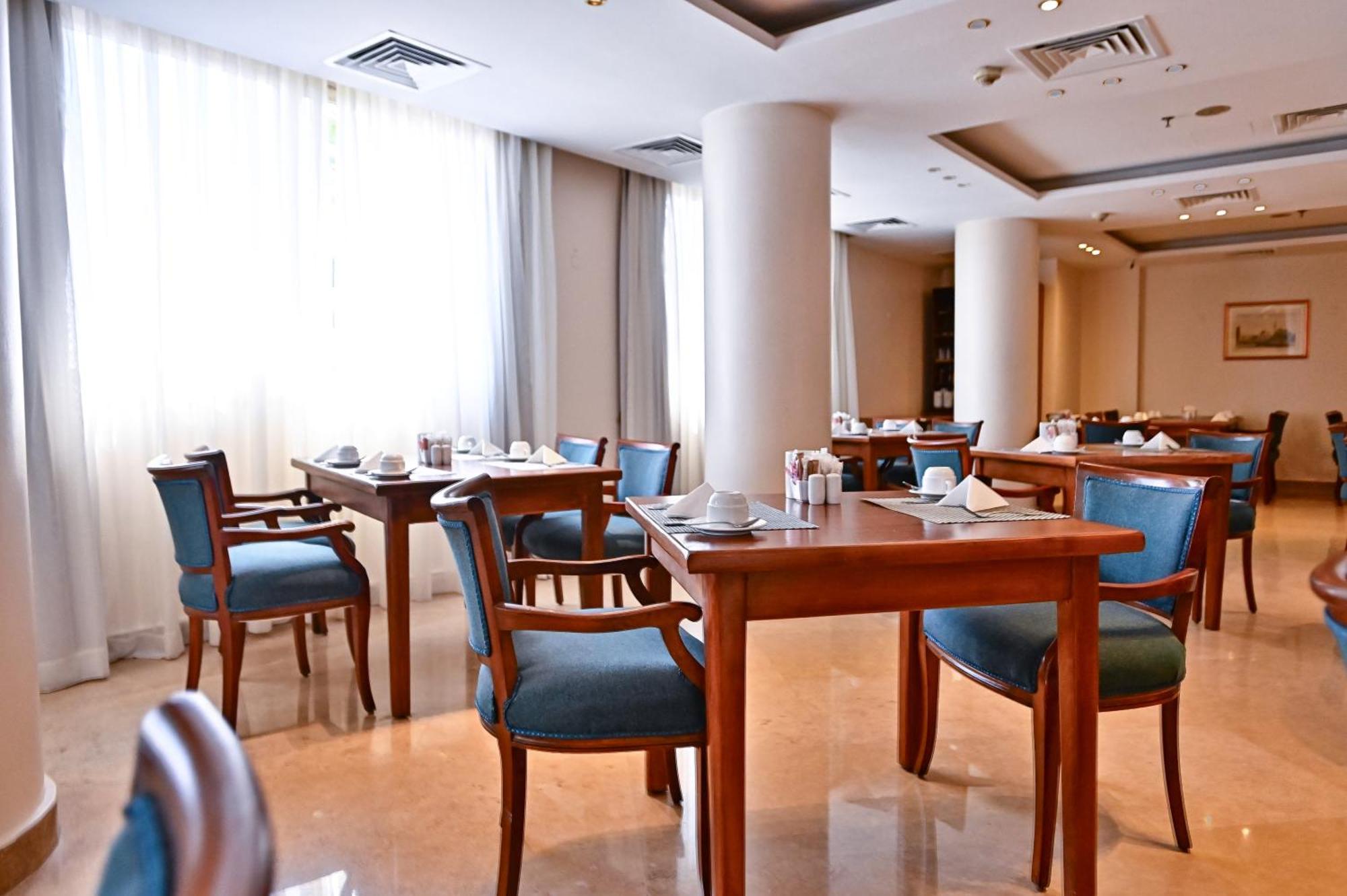 Swiss Inn Nile Hotel Giza Eksteriør billede